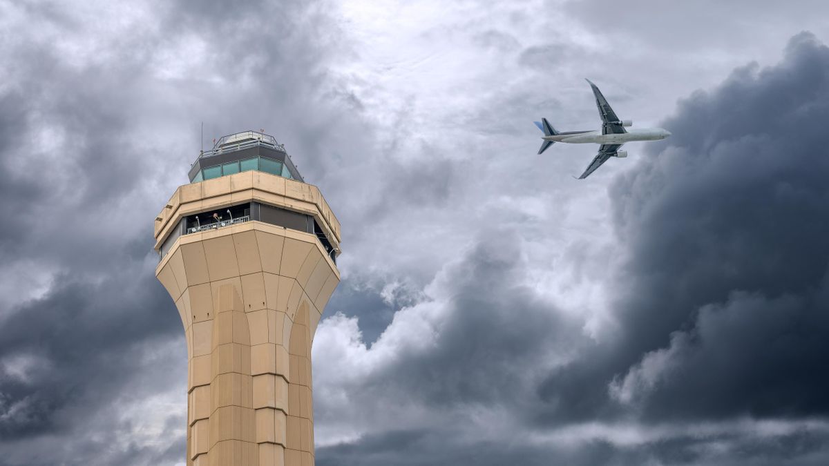 Vuelos en alerta por el conflicto en el SMN: agencias de viajes y aerolíneas siguen de cerca posibles demoras y cancelaciones el jueves 30.