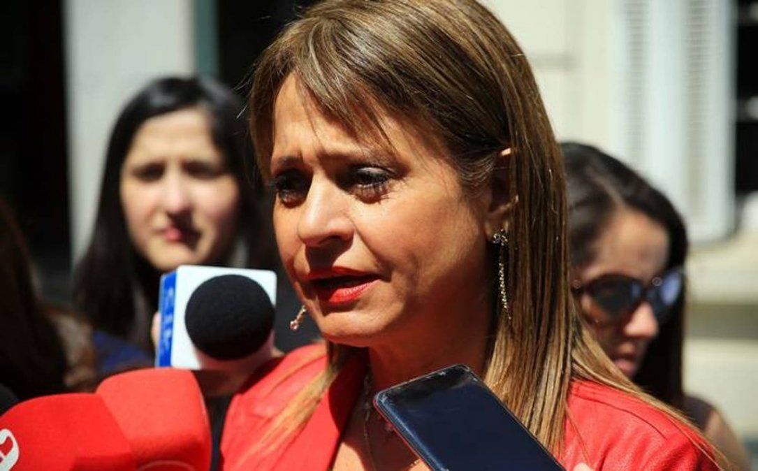 La senadora Van Rysselberghe llama al Gobierno a permitir la llegada de turistas internacionales a Chile. - Ladevi Medios y Soluciones La senadora Van Rysselberghe llama al Gobierno a permitir la llegada de turistas internacionales a Chile.