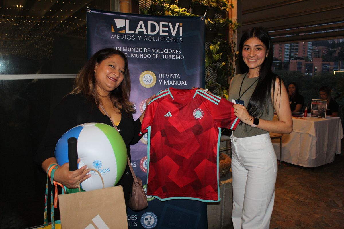 Ganadora de la camiseta original de la Selección Colombia de Fútbol Femenino en Medellín.