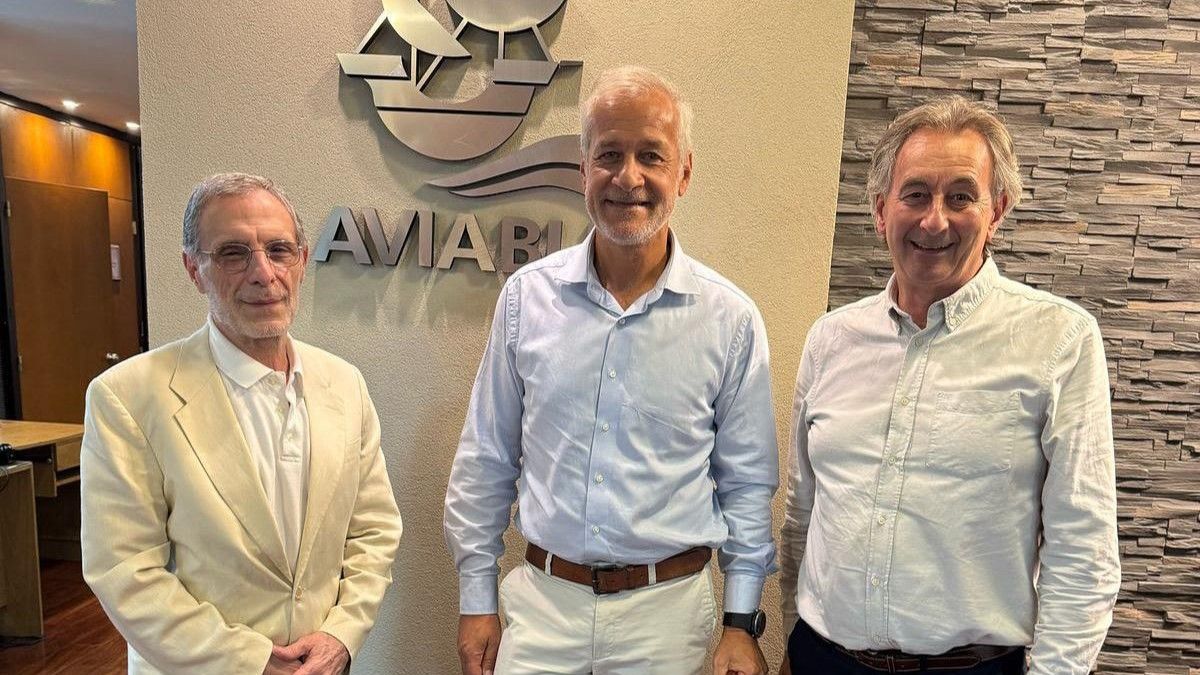 El acuerdo fortalece el vínculo entre Aviabue y Amadeus, y consolida una alianza estratégica para potenciar la capacitación y formación profesional en el sector turístico.