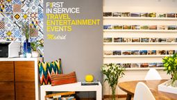 La agencia de viajes estadounidense, First in Service, celebra su décimo aniversario en España