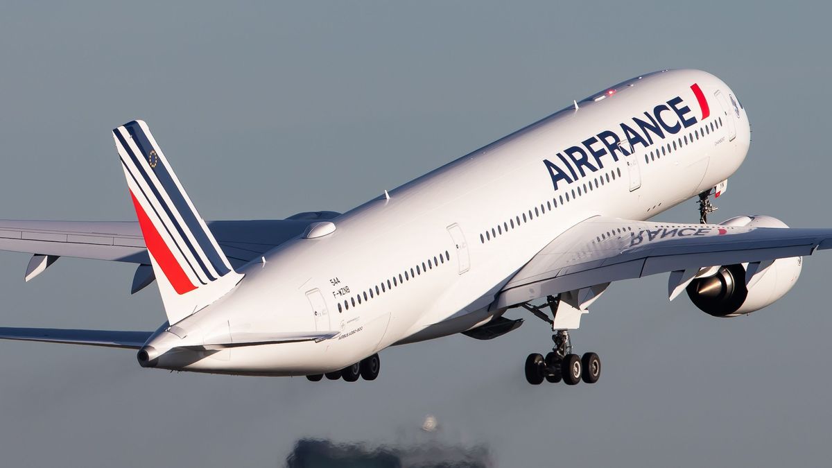 A partir del 4 de agosto, Air France pasará de operar siete a nueve vuelos semanales, y alcanzará diez frecuencias semanales desde septiembre hasta octubre de 2025. - Ladevi Medios y Soluciones A partir del 4 de agosto, Air France pasará de operar siete a nueve vuelos semanales, y alcanzará diez frecuencias semanales desde septiembre hasta octubre de 2025.