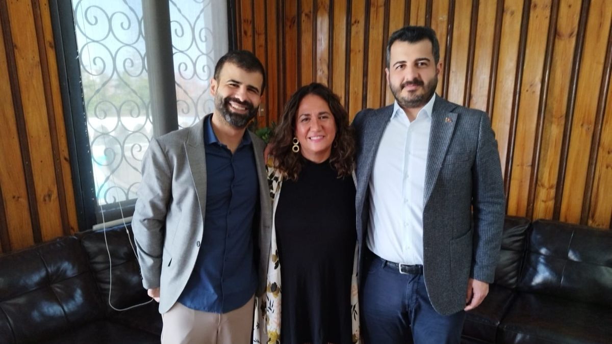 Daniel Pereira, María Paz Gallego y Cengiz Deveci. - Ladevi Medios y Soluciones Daniel Pereira, María Paz Gallego y Cengiz Deveci.