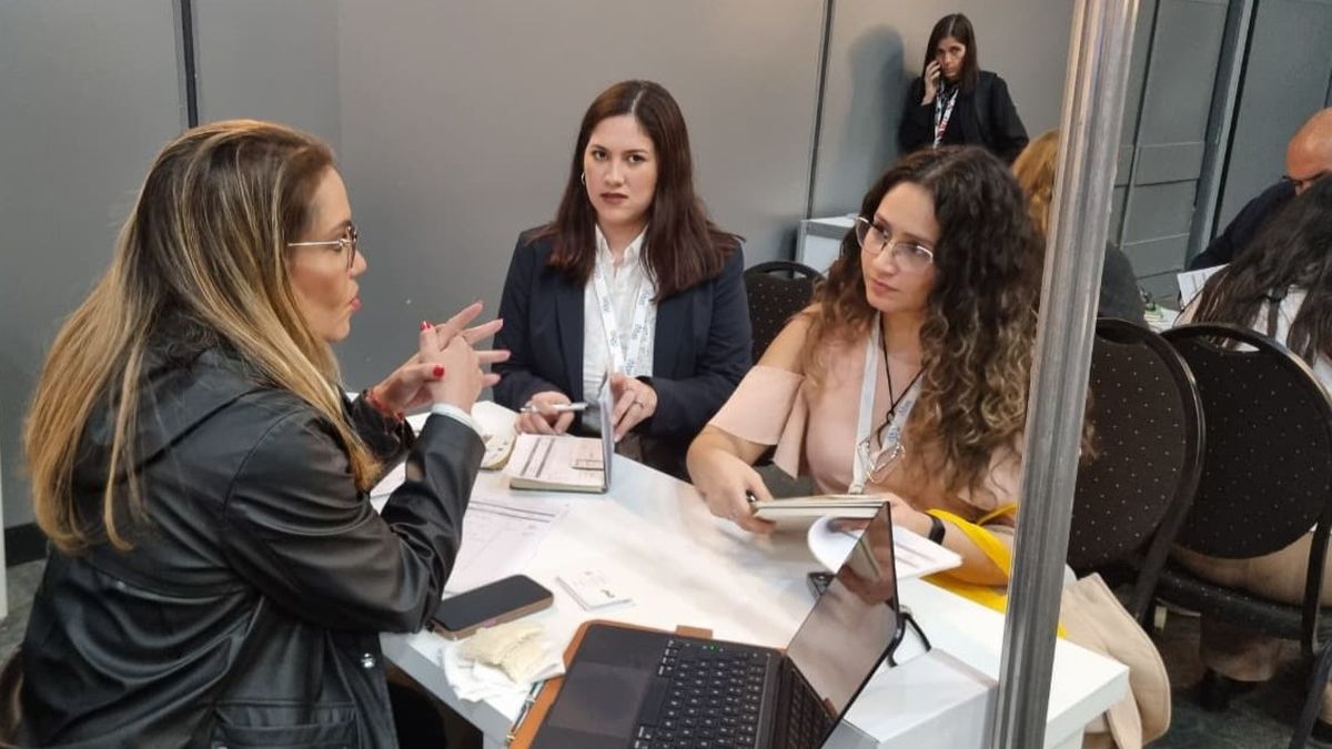 Laura Teruel abrió las Rondas de Negocios de FIT 2026: comenzaron con 2.800 citas y la Cámara Argentina de Turismo (CAT) proyecta alcanzar las 4.200 al cierre.