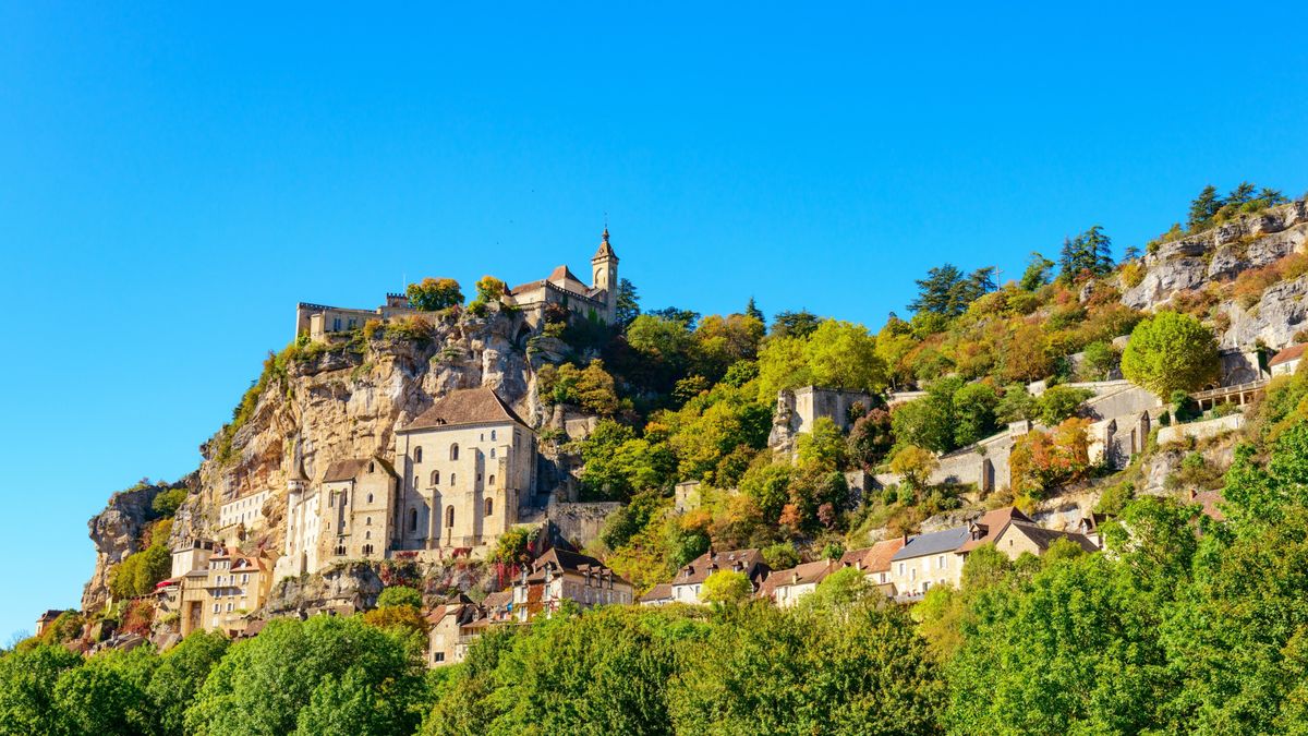 Vacaciones en Europa: la arquitectura de Rocamadour es lo que lo hace especialmente atractivo. Vacaciones en Europa: la arquitectura de Rocamadour es lo que lo hace especialmente atractivo.