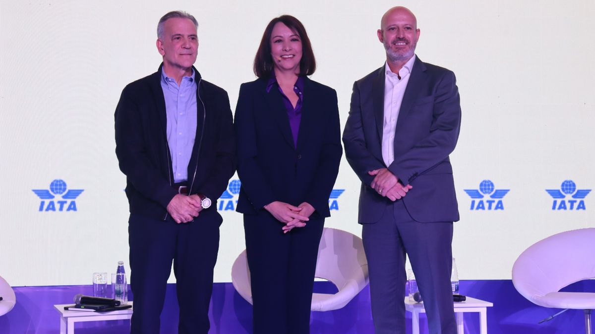 Eduardo Lombana, CEO de Wingo y Roberto Roselli, CEO de Plus Ultra.