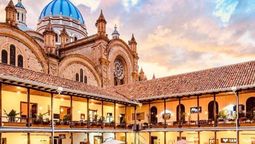 La Alcaldía de Cuenca habilitó 25 espacios al aire libre en el Centro Histórico para restaurantes.