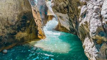Disfruta del ecoturismo este puente visitando estos hermosos manantiales.&nbsp;