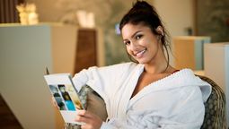 Alojarse en Europa en el centro de Madrid te permite recorrer la ciudad a pie y vivir su ritmo cultural desde adentro.