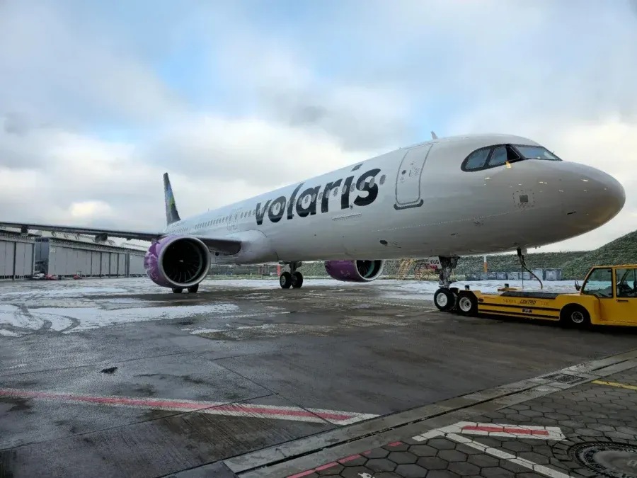 En diciembre Volaris transportó 2.8 millones de pasajeros, una disminución de 4.6% en comparación con el mismo mes de 2022.&nbsp;