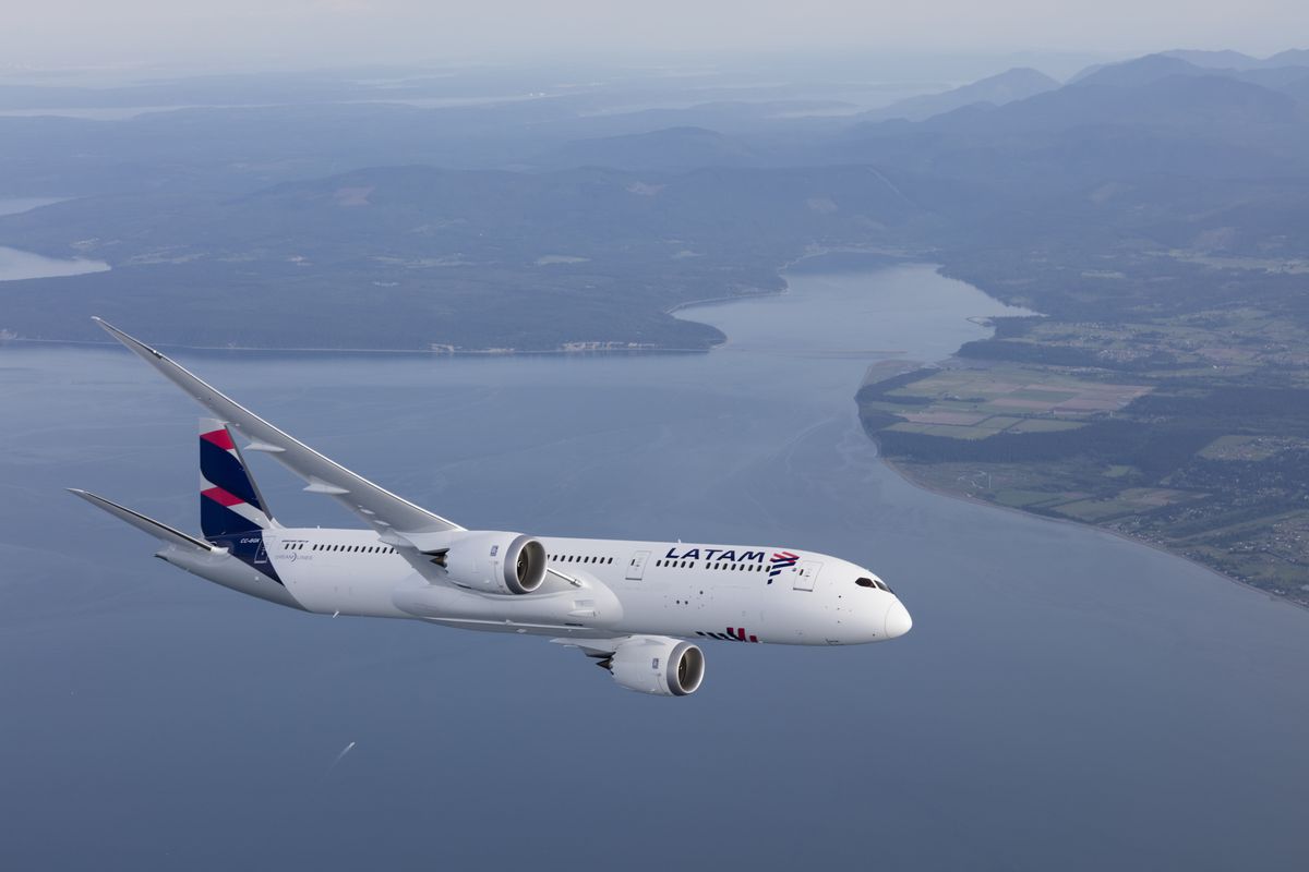 Latam Airlines reanudará el vuelo Santiago-Cusco en octubre.