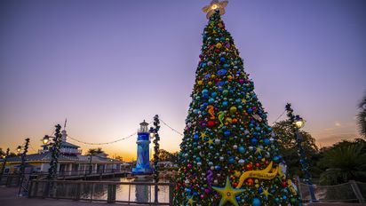 SeaWorld Orlando está listo para recibir la navidad.