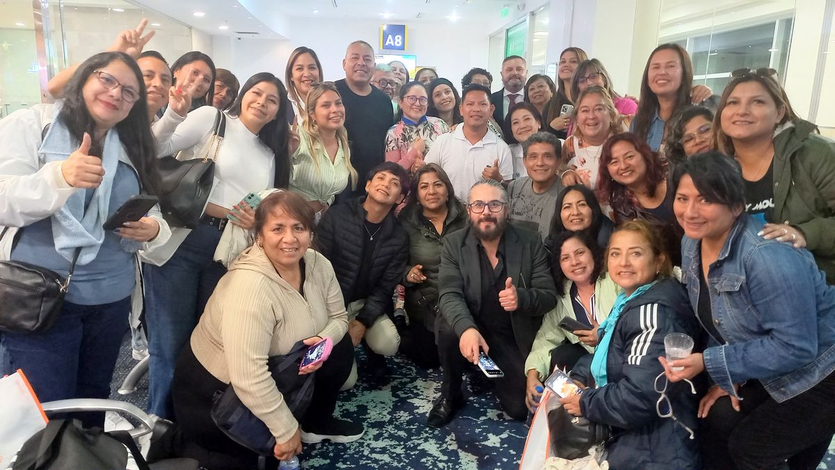 Agencias de viajes de Lima y Quito en el evento inaugural del vuelo de Aeroregional Quito-Lima.
