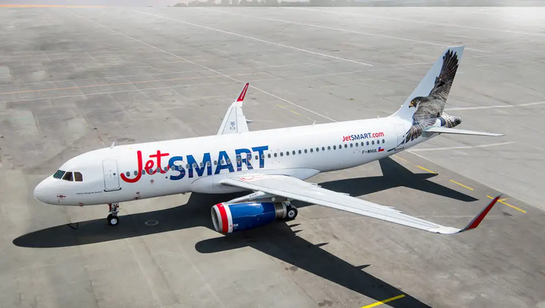 JetSmart despliega opciones para los pasajeros ante la huelga.