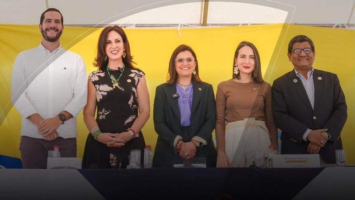 Autoridades presentaron avances de nuevo Museo Nacional, incluida la vicepresidenta María José Pinto (centro).&nbsp;