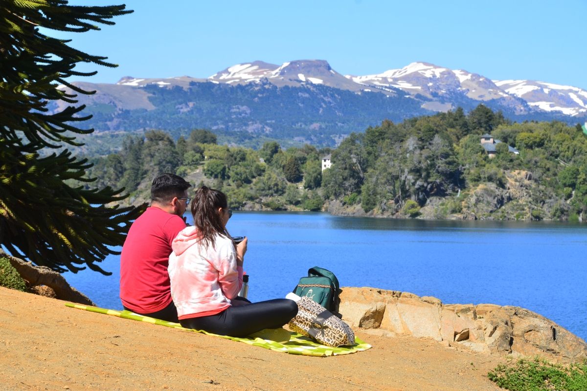 Reintegros, créditos y consumo local: el PreViaje que lanzó Neuquén.