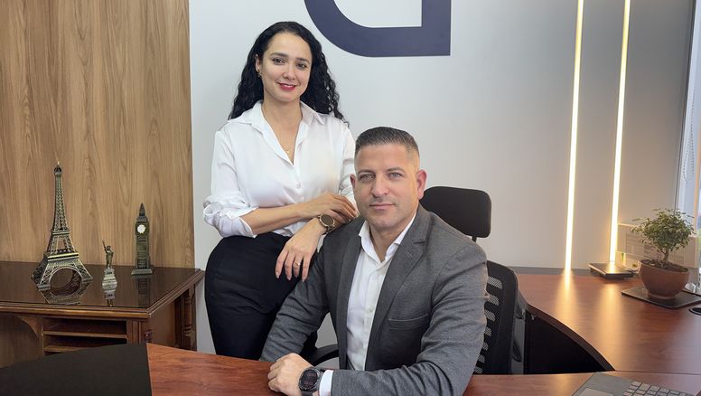 Gretell Rojas y Arieldi Marrero, fundadores y líderes de la plataforma para agentes de viajes ProAgent.