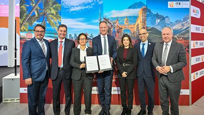 Vicente Salas Hesselbach (Managing Director, ITB Americas), Gustavo Staufert (Generaldirektor, Guadalajara Convention and Visitors Bureau), Michelle Fridman Hirsch (Generalsekretärin des Bundesstaates Jalisco), Dr. Mario Tobias (Geschäftsführer der Messe Berlin), Virginia Messina (Senior Vice President für Advocacy und Kommunikation, WTTC), Francisco José (Botschafter Mexikos), David Ruetz (Senior Vice President, Messe Berlin).