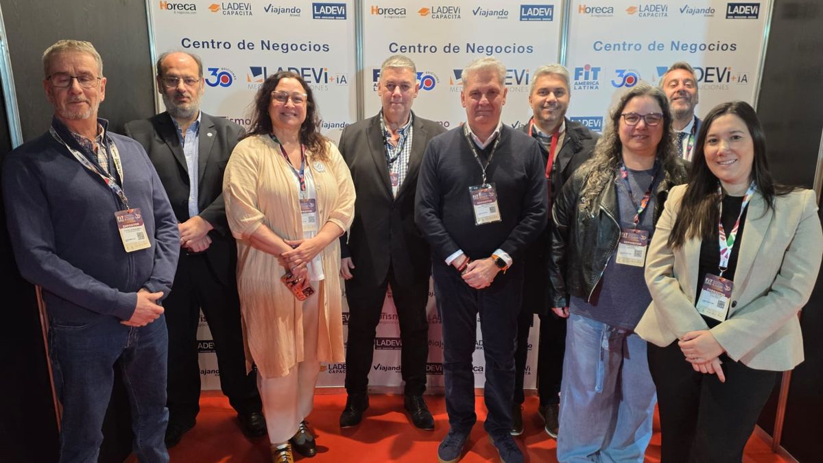 Representantes de los trenes turísticos de Argentina en FIT 2026.