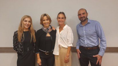 Carmen Florio, representante de Bal Harbour; María Laura Romero Mirci y Alicia Nogueira, de Aviareps (representante de Visit Florida y Paradise Coast); y Damián Leanza, de American Airlines.&nbsp;