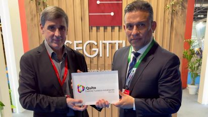 Quito Turismo recibe el distintivo que reconoce a Quito como destino turístico inteligente.