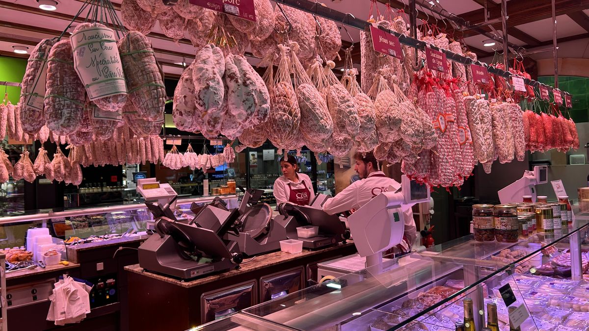 La diversidad de chacinados es casi infinita en Lyon.