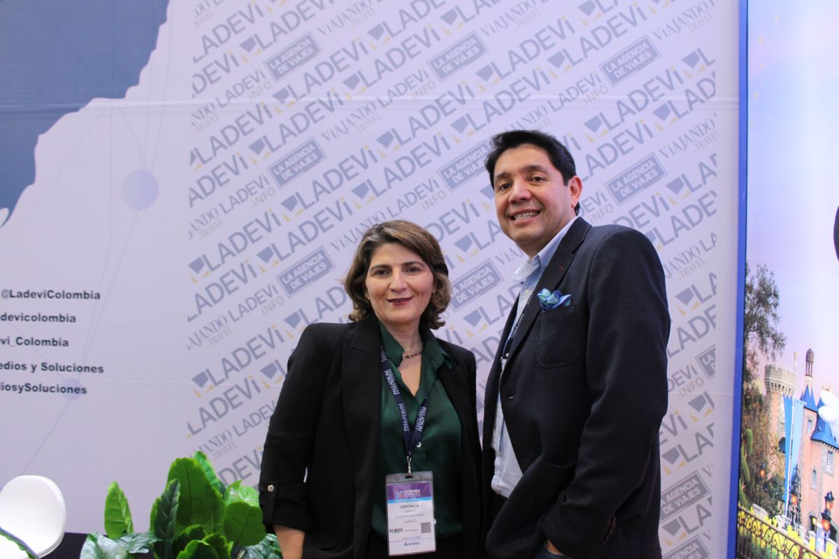 Verónica Armani, directora regional para el Cono Sur y Javier Delgado, Country Sales Manager para Colombia y Ecuador de Palladium Hotel Group. - Ladevi Medios y Soluciones Verónica Armani, directora regional para el Cono Sur y Javier Delgado, Country Sales Manager para Colombia y Ecuador de Palladium Hotel Group.