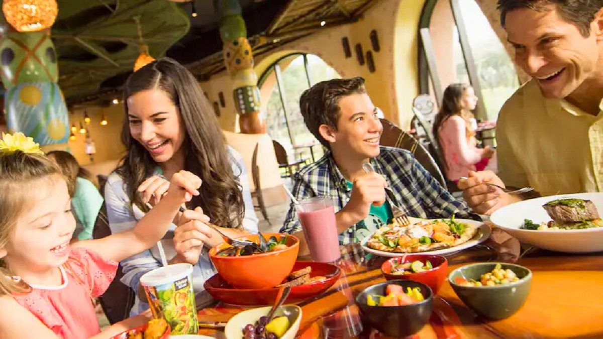 Existen dos opciones de planes de comida: Disney Quick-Service Dining Plan y Disney Dining Plan.