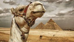 altText(Guía para conocer las impactantes pirámides de Egipto)}