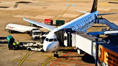 Aeropuertos del país registraron caídas de tráfico del 30% en marzo