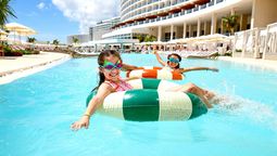 altText(Vacaciones en el Caribe: el resort de lujo en Cancún que sorprende a los viajeros)}