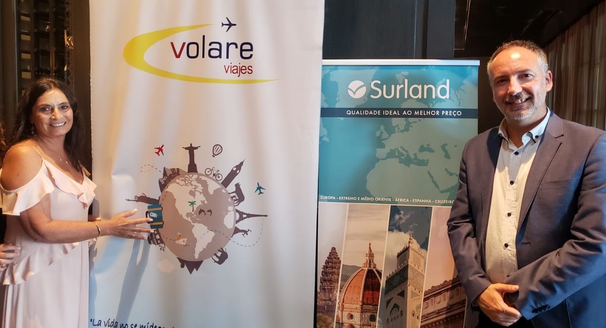 Consuelo Gambetta, gerente de Volare Viajes; y Rafael Galán, representante comercial de Surland. - Ladevi Medios y Soluciones Consuelo Gambetta, gerente de Volare Viajes; y Rafael Galán, representante comercial de Surland.