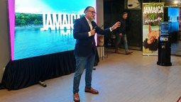 Alex Pace, representante regional para Latinoamérica de la Oficina de Turismo de Jamaica, durante la presentación de las novedades del destino al mercado chileno.