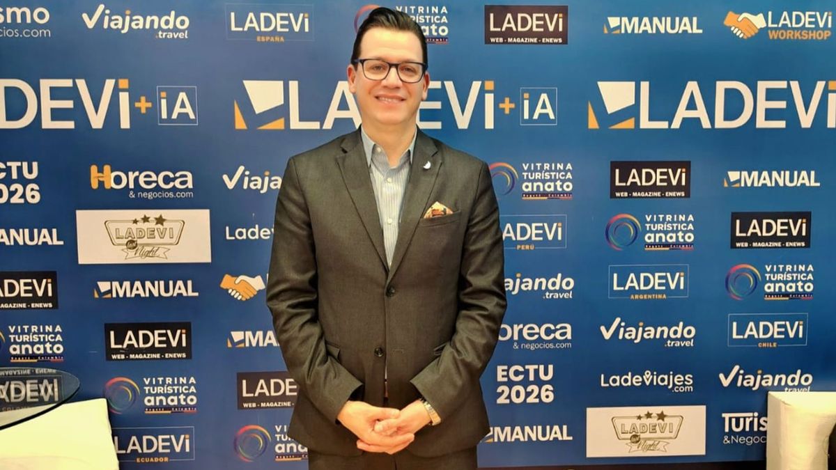 Erick Garnica, vicepresidente de Global Leisure Sales de The Palm Beaches, en la Vitrina Turística Anato 2026.