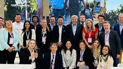 Lejos de la austeridad que pregona Javier Milei, la desvinculación de los funcionarios de Turismo en Estados Unidos y Francia le saldría caro a Argentina y se pone en riesgo el ingreso de divisas. La apuesta de Daniel Scioli compromete el turismo internacional desde los mercados prioritarios.