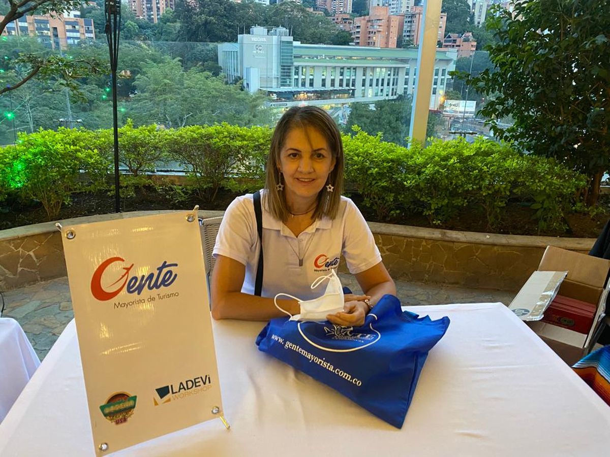 Gente Mayorista de Turismo durante el Workshop de Ladevi en Medellín.