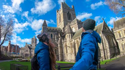 Descubre Irlanda: enamórate de paisajes de película, ciudades con encanto y cultura celta