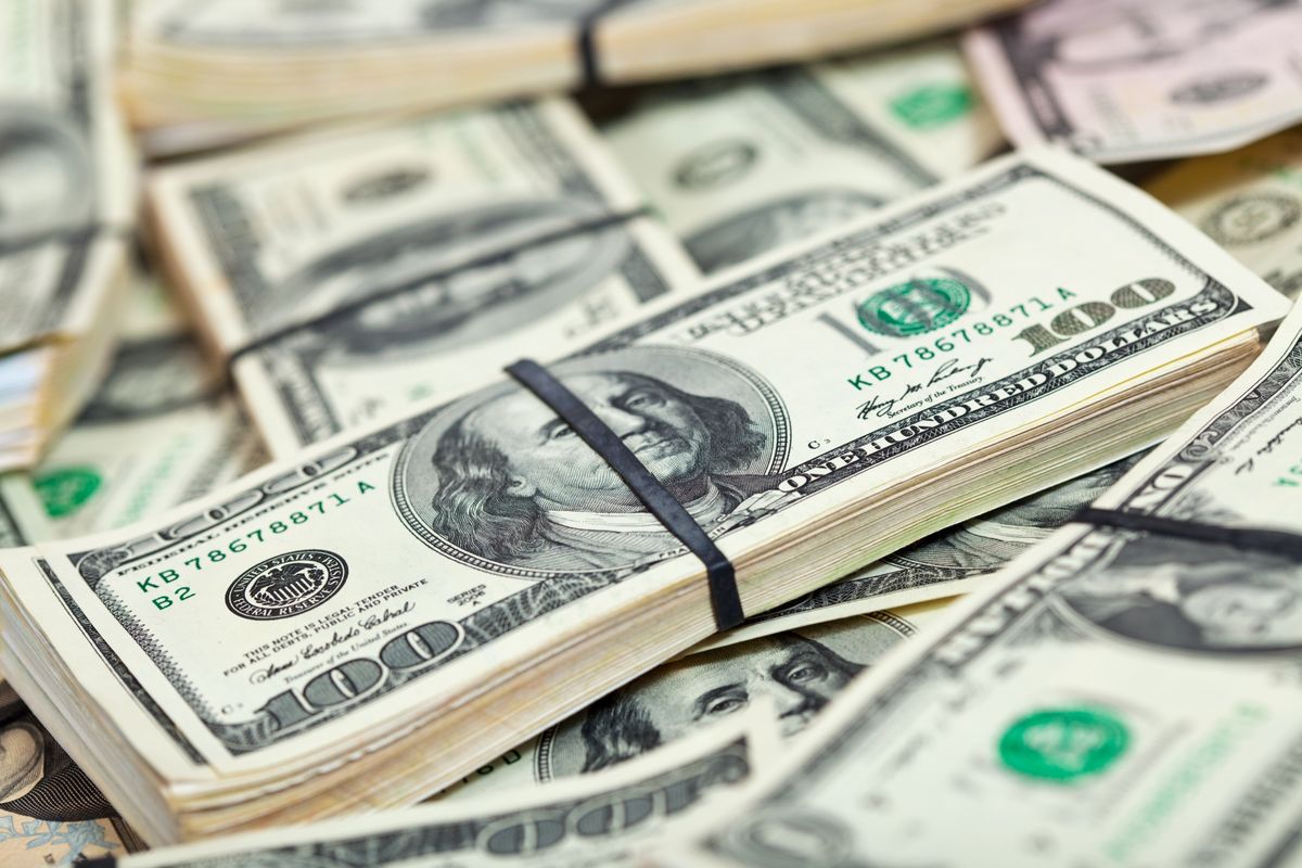 El dólar tuvo el cuarto valor más alto en su historia. - Ladevi Medios y Soluciones El dólar tuvo el cuarto valor más alto en su historia.