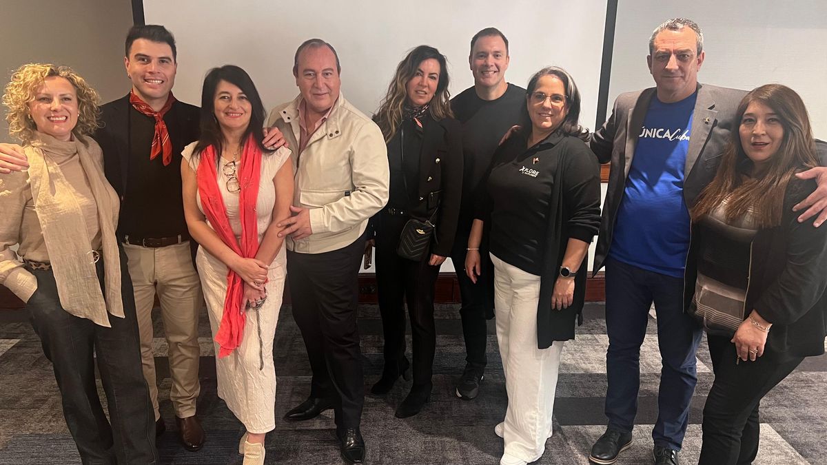 María Eugenia Ramos; Iberostar; Diego Álvarez, Pacific Reps; Jacqueline Vergara, Pacific Reps; Hernán Parra, Meliá Hotels International, Catherine Lira, Copa Airlines; Richard Watkinson, Pacific Reps; Aray Quintanilla, Pacific Reps; José Antonio Aguilera, oficina de Turismo de Cuba; Paola Soto, Copa Airlines.