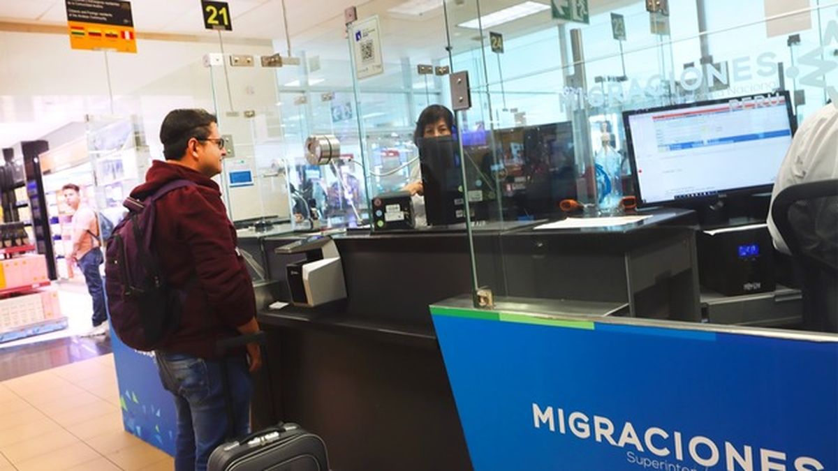 Por su parte, Migraciones continuará atendiendo con total normalidad en sus oficinas autorizadas. - Ladevi Medios y Soluciones Por su parte, Migraciones continuará atendiendo con total normalidad en sus oficinas autorizadas.