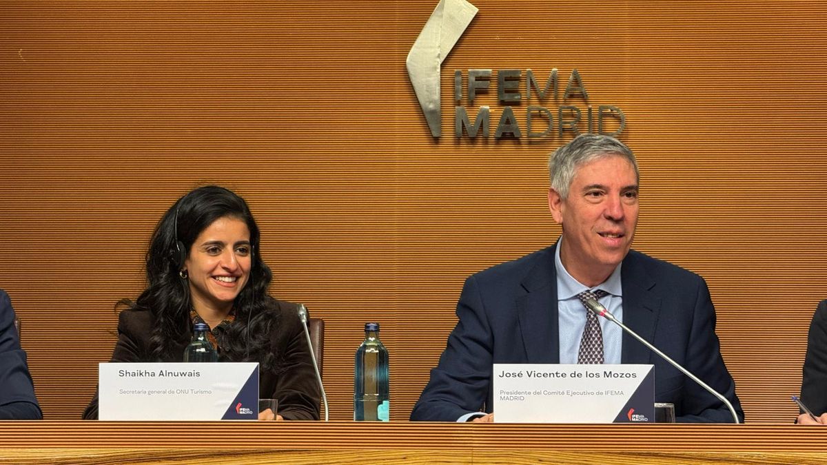 Shaikha Nasser Al Nowais, secretaria general de la ONU Turismo, y José Vicente de los Mozos, presidente del Comité Ejecutivo de Ifema Madrid, durante la presentación de Fitur 2026. Shaikha Nasser Al Nowais, secretaria general de la ONU Turismo, y José Vicente de los Mozos, presidente del Comité Ejecutivo de Ifema Madrid, durante la presentación de Fitur 2026.