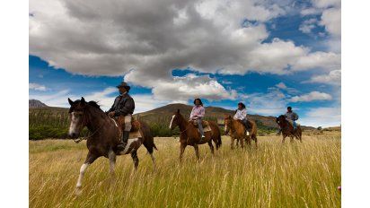 Cabalgata: una de las tantas actividades que los viajeros más inquietos pueden realizar en el destino.
