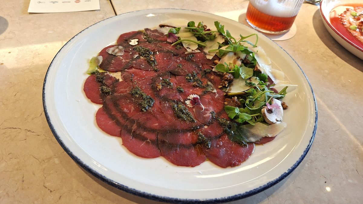 Carpaccio de lomo de The Market.