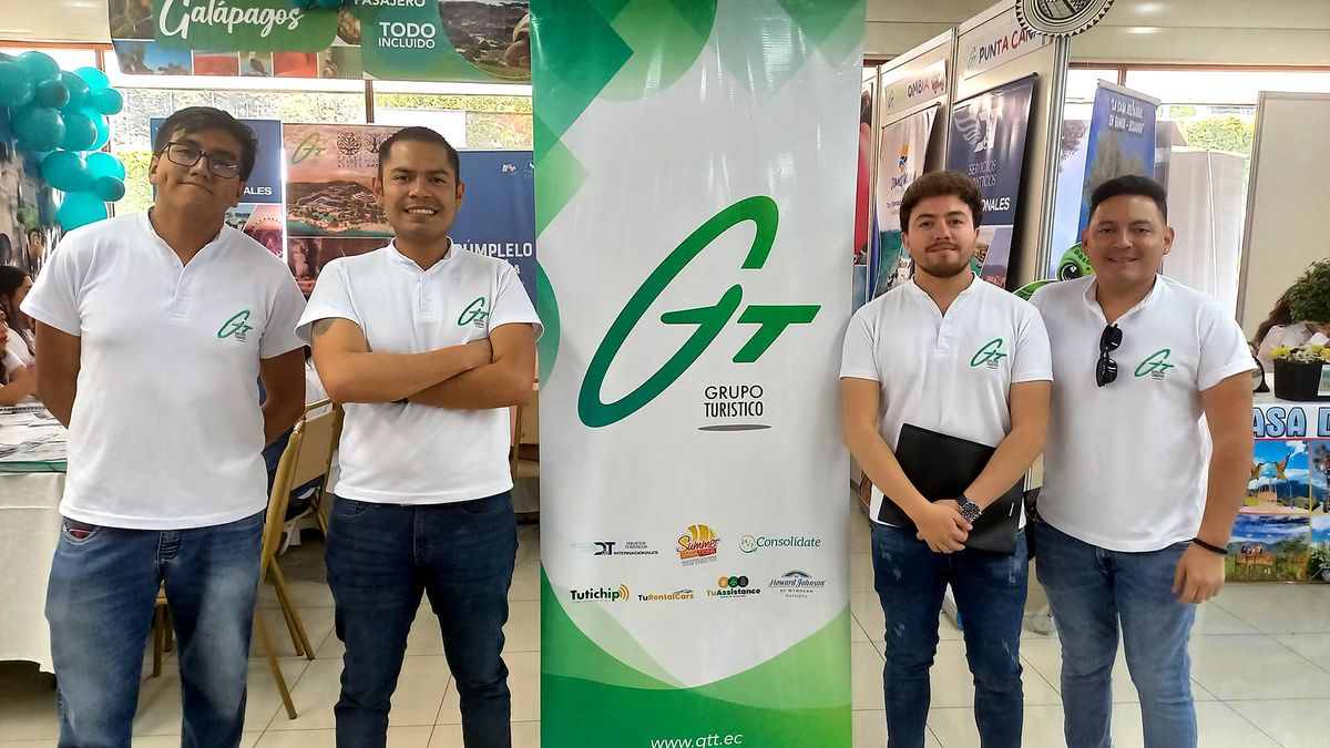 Equipo de GTT Grupo Turístico, encabezado por Jorge Sánchez, gerente Región Sierra (2do. izq.)