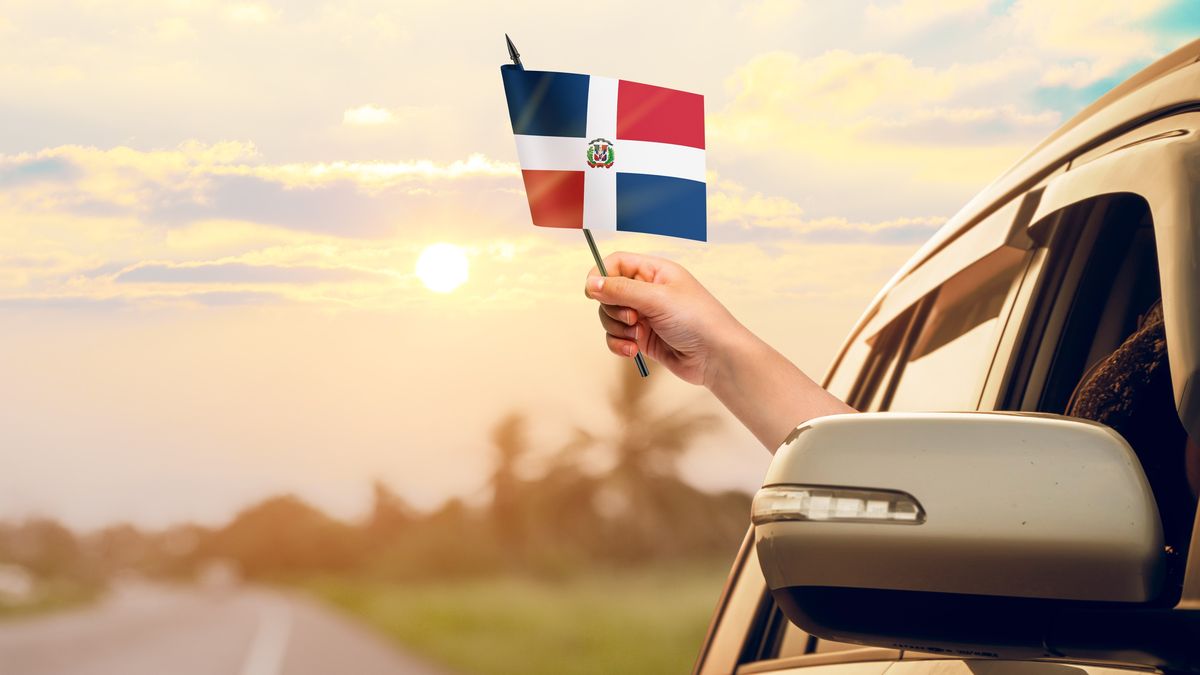 Explora República Dominicana más allá de sus playas: cascadas, parques, montañas y experiencias únicas que muestran la riqueza natural del Caribe.