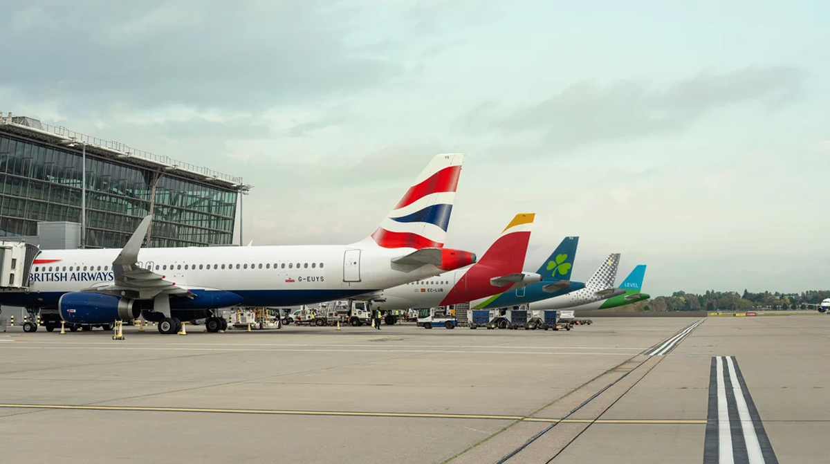 Aviones de IAG.