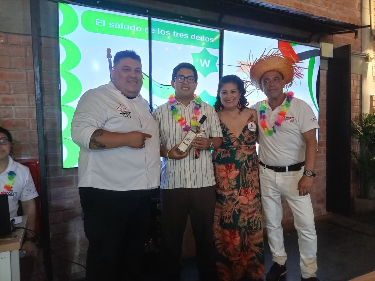 Otra agencia se llev&oacute; un vino.