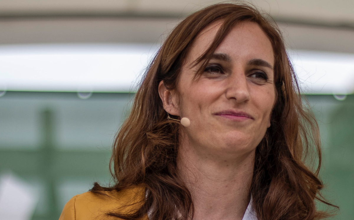 Monica Garcia, candidata a la presidencia de la Comunidad de Madrid, durante un mitin de su partido, Mas Madrid