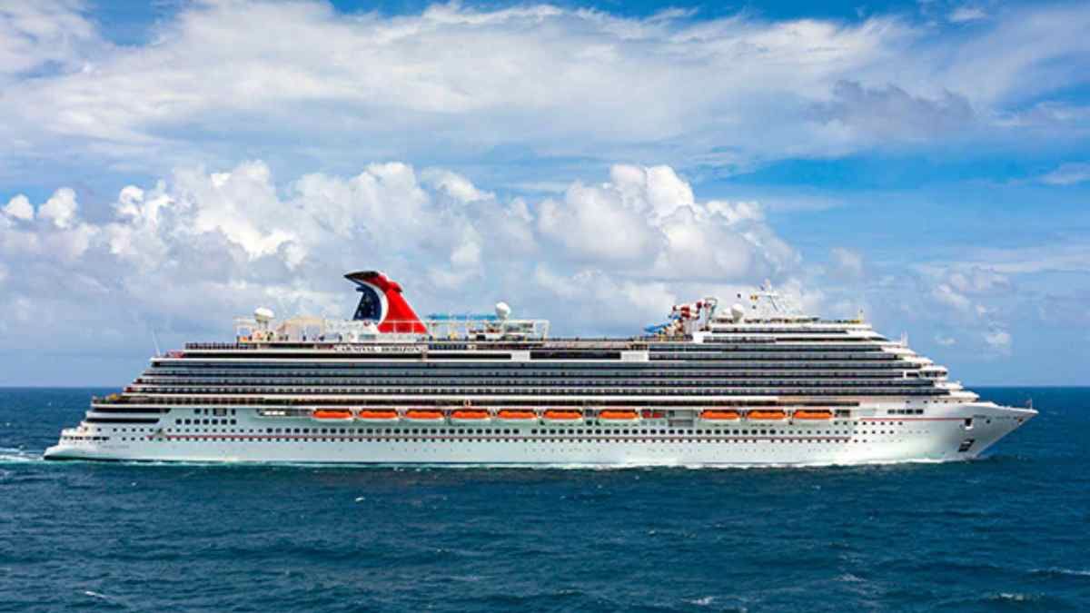 Carnival Cruise Line expone las fortalezas de sus cruceros.