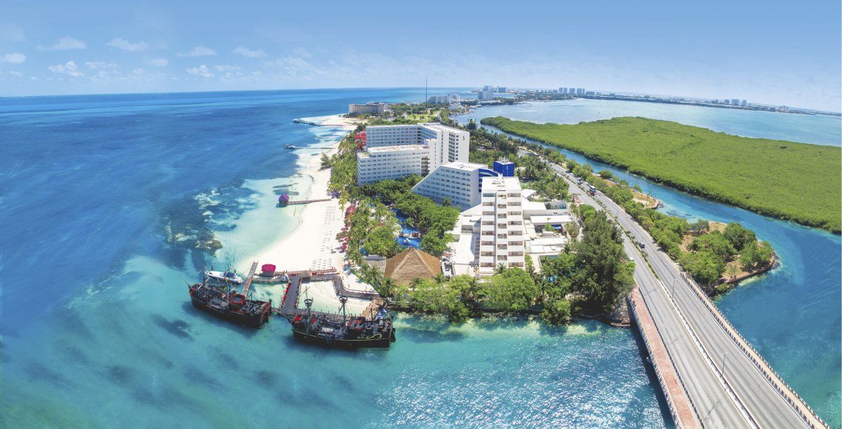 Entretenimiento, relax y aventura en Oasis Hotels & Resorts en Cancún.